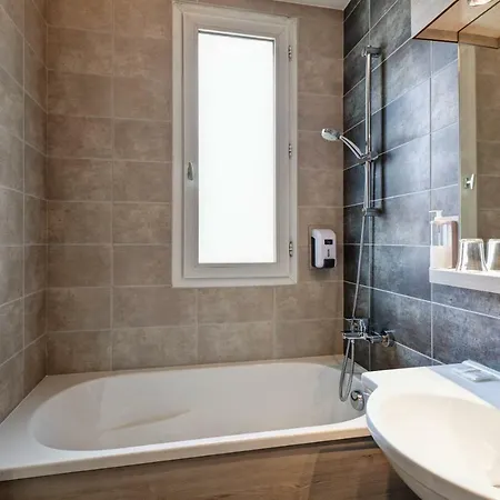 Hotel Le Lumiere 2*